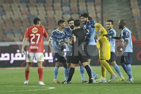 "تساهل وازدواجية والإضرار بالدوري".. بيراميدز يكشف سبب إلغاء طلب الحكام الأجانب ضد الأهلي